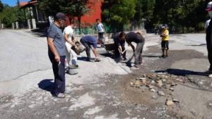 Εθελοντισμός από ντόπιους και πρόσφυγες στην Σαμαρίνα Γρεβενών