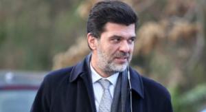 Ο βουλευτής Γρεβενών Α. Πάτσης δεν θέλει τους πρόσφυγες στα ξενοδοχεία και ρωτά Χρυσοχοϊδη και Κουμουτσάκο πότε θα φύγουν