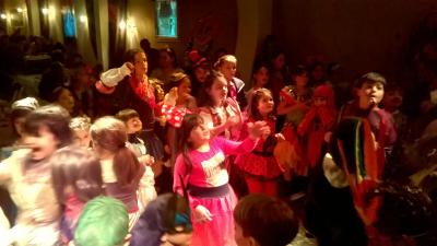 Χόρεψαν με την ψυχή τους στον αποκριάτικο χορό του 13ου δημοτικού σχολείου Κοζάνης