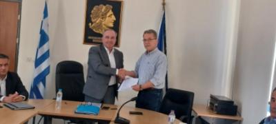 Ο Αν. υπουργός Νίκος Παπαθανάσης παρέδωσε στον δήμαρχο Κοζάνης την εναλλακτική πρόταση της κυβέρνησης για την «μη μετεγκατάσταση» της Ακρινής