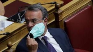 Και «μαξιλάρι» υπήρχε, και «χέρι» του βάζουν τώρα