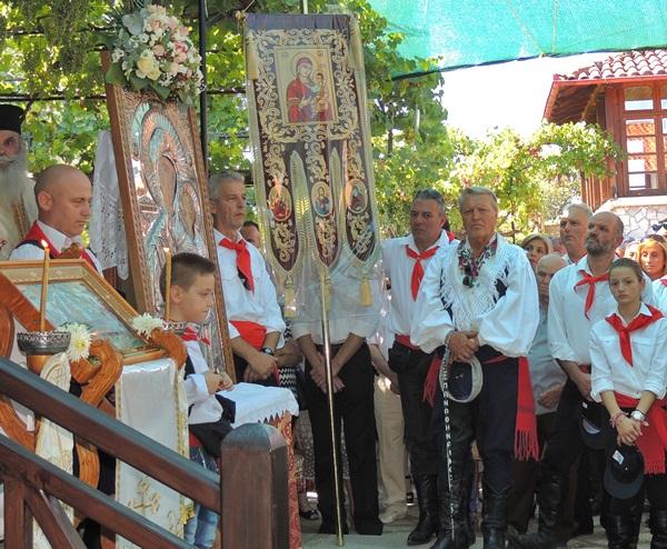 Φωτογραφίες από τον λαμπρό εορτασμό Δεκαπενταύγουστου σε Σιάτιστα και Μικρόκαστρο