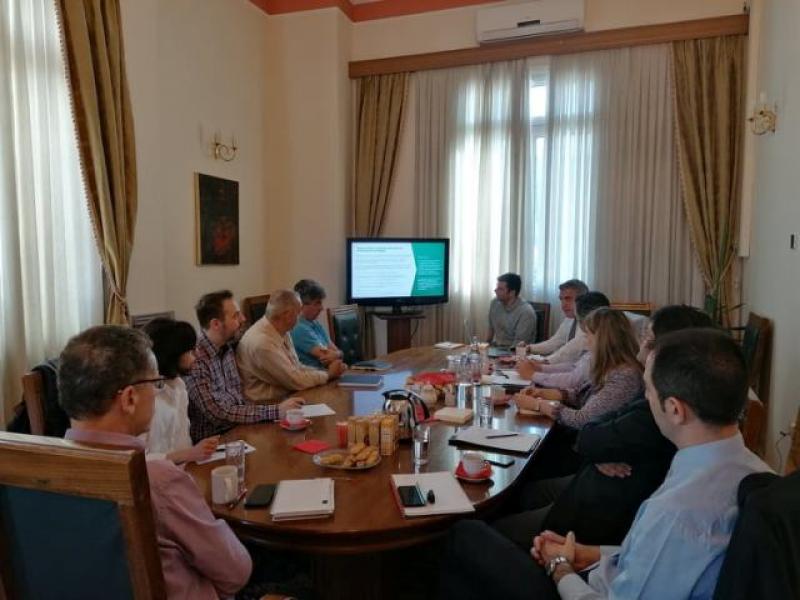 Στο δημαρχείο Κοζάνης ο Κωστής Μουσουρούλης, ακολουθεί η συνάντηση με την ΔΕΥΑΚ για την Τηλεθέρμανση