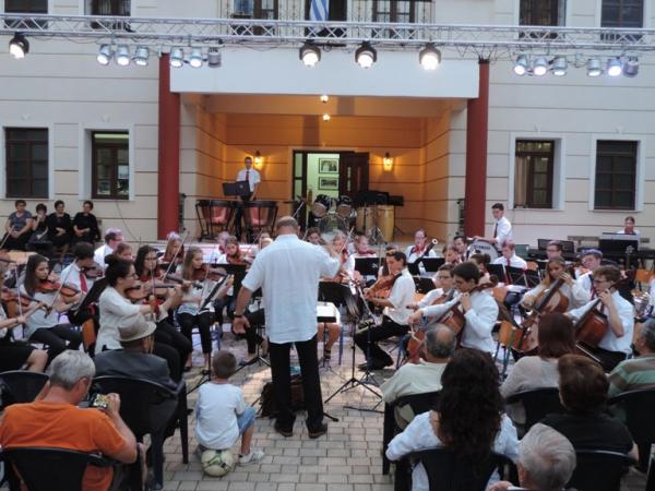 Με επιτυχία η συναυλία αλληλεγγύης του μουσικού σχολείου Σιάτιστας