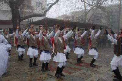 Το έθιμο των Μωμόγερων στα Σέρβια