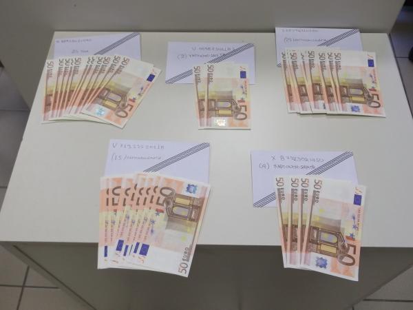 Εξαρθρώθηκε εγκληματική οργάνωση που έθετε σε κυκλοφορία παραχαραγμένα χαρτονομίσματα από αστυνομικούς του Τμήματος Ασφαλείας Κοζάνης