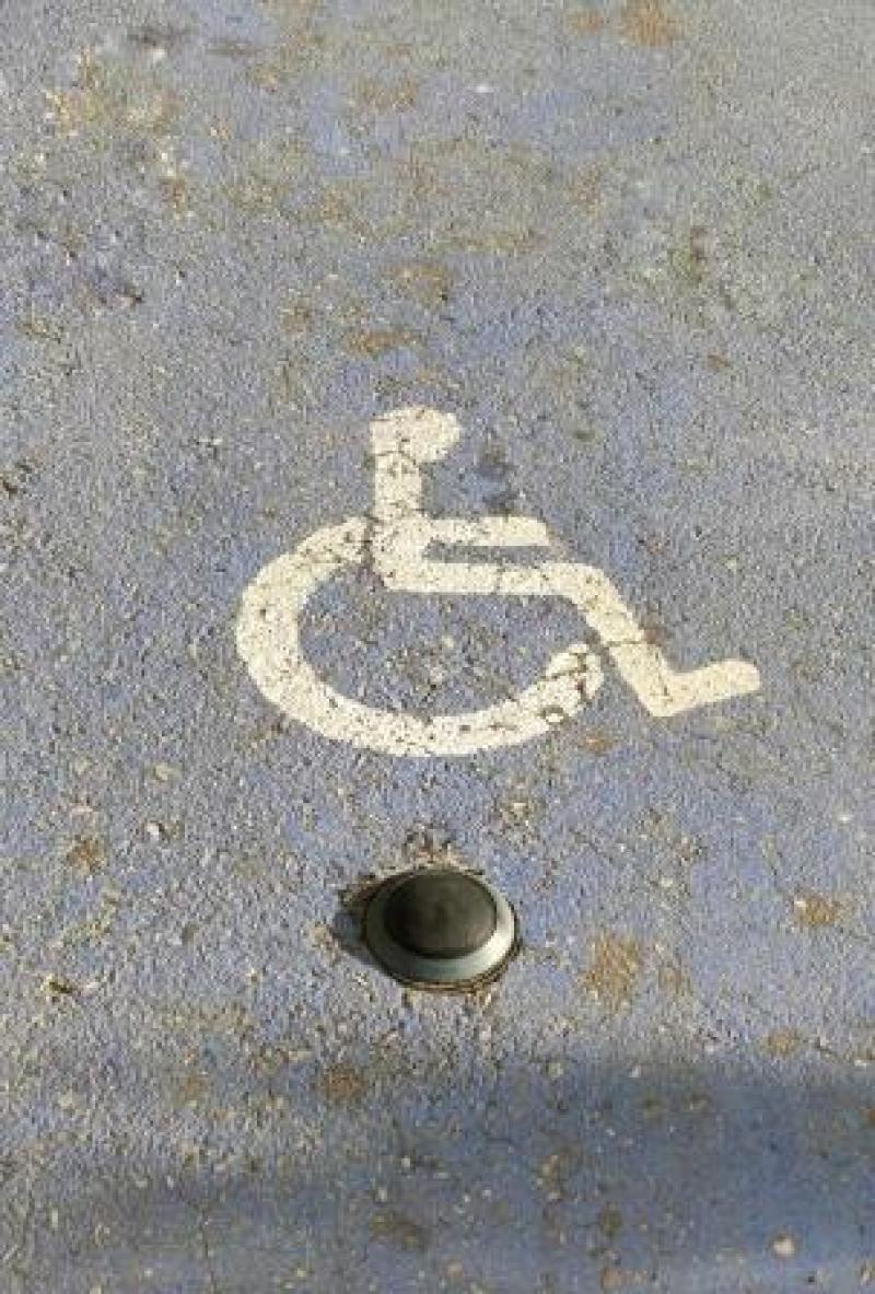 «Εξυπνη» ελεγχόμενη στάθμευση για άτομα με αναπηρία απο τον Δήμο Κοζάνης
