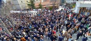 Μεγάλη συγκέντρωση στην Κοζάνη για την τραγωδία των Τεμπών. (φωτο-βιντεο)
