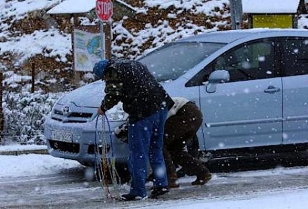 Προβλήματα στην Καστοριά απο τις εντονες βροχοπτώσεις, τι πρέπει να προσέχουν οι οδηγοί σύμφωνα με την τροχαία
