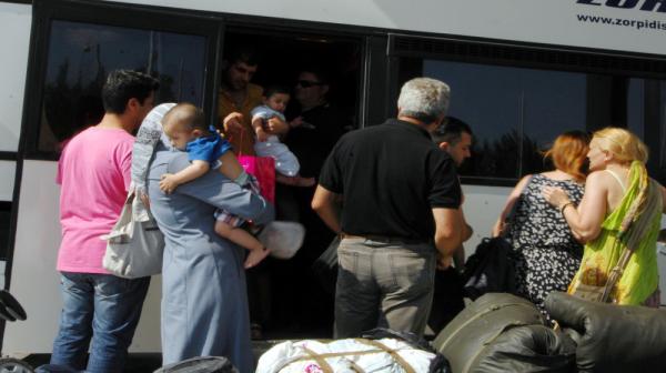 Έφτασαν οι πρώτοι 200 πρόσφυγες στα Γρεβενά