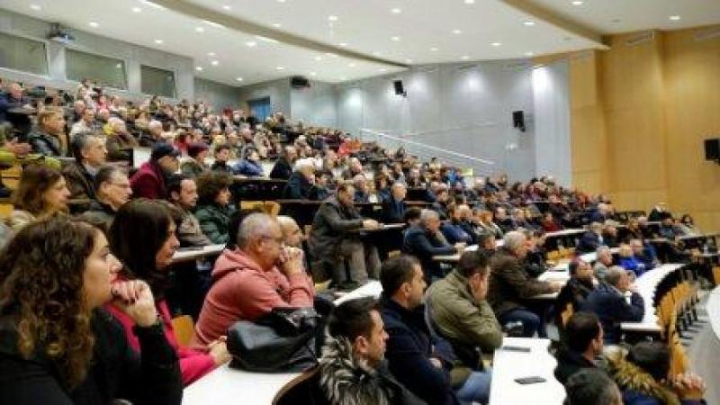 Καστοριά: Πλήθος κόσμου στην παρουσίαση του βιβλίου του Ραϋμόνδου Αλβανού