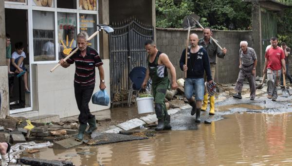 Παροχή βοήθειας στην ΠΓΔΜ που έχει κηρυχθεί σε κατάσταση έκτακτης ανάγκης- το Σάββατο στα Σκόπια ο Ηλίας Κάτανας