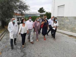 Η Π. Πέρκα για την παράδοση της δωρεάς της Κ.Ο. του ΣΥΡΙΖΑ στο Νοσοκομείο Καστοριάς