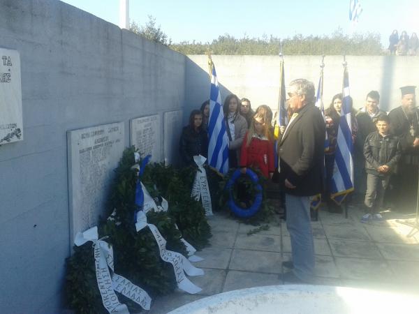 Τις εκδηλώσεις μνήμης για το ολοκαύτωμα του Δομένικου Ελασσόνας τίμησε ο Δήμαρχος Σερβίων – Βελβεντού Αθ. Κοσματόπουλος