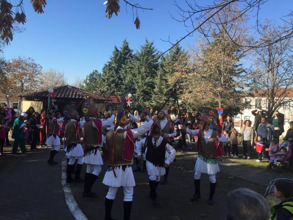 Συνεχίζονται οι εορταστικές εκδηλώσεις στο Δημοτικό Πάρκο Σερβίων