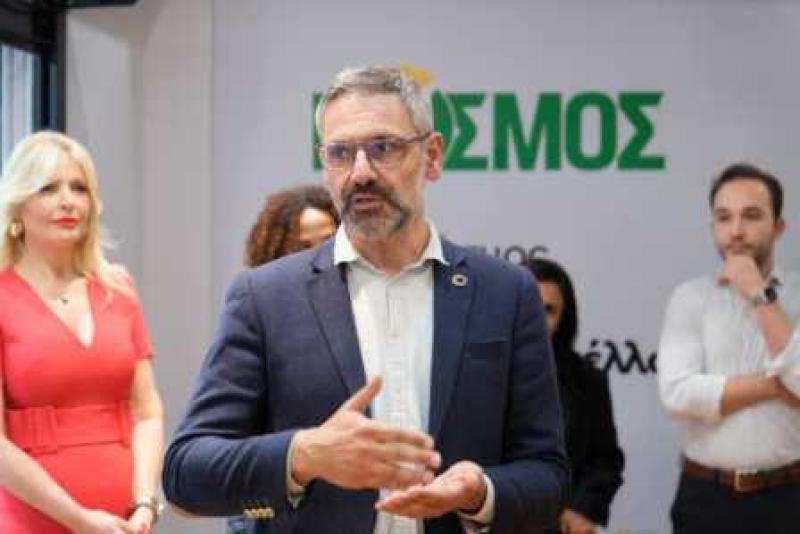 Στα εγκαίνια του εκλογικού κέντρου του «ΚΟΣΜΟΣ» στην Θεσσαλονίκη ο Λευτέρης Ιωαννίδης