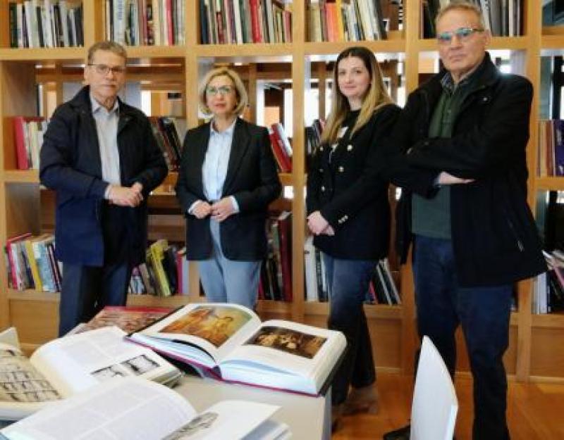 Κοζάνη: Δωρεά 1.000 βιβλίων από τον Κωνστανίνο Καμπουρίδη στην Δημοτική Βιβλιοθήκη