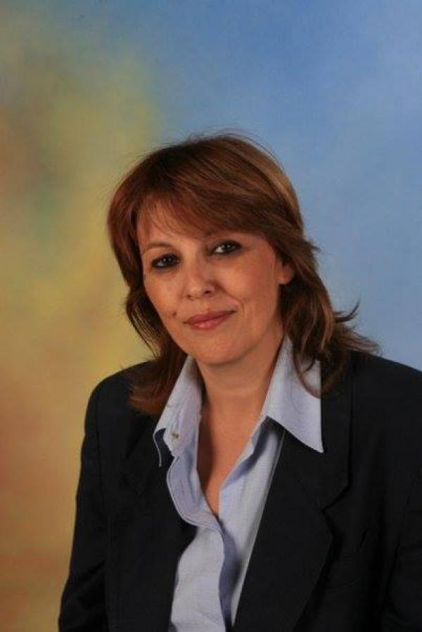 Η επικεφαλής της «ΕΛΠΙΔΑΣ» Γεωργία Ζεμπιλιάδου για ΣΥΡΙΖΑ Καστοριάς: Γιατί δεν αποφασισατε την επαναδημιουργία του τμήματος Αρχιτεκτονικής; Αχμηρά «βέλη» και κατά Καρυπίδη