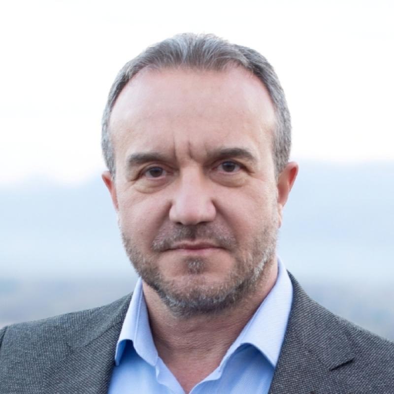 Κουζιάκης για δήμαρχο Κοκκαλιάρη: &quot;υπέγραψε συμφωνητικό που του έδωσαν έτοιμο με την ΔΕΗ -που περιλαμβάνει καύση σκουπιδιών- χωρίς καν να γνωρίζει τι υπογράφει