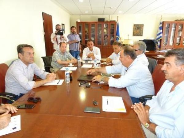 Συνάντηση Καρυπίδη με τους δημάρχους για το σχεδιασμό της διανομής του φυσικού αερίου στη Δυτική Μακεδονία