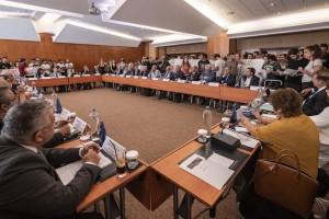 Εκτακτη Σύνοδος Πρυτάνεων με πρωτοβουλία του πρωθυπουργού μετά την επίθεση κατά του Πρύτανη του Οικονομικού Πανεπιστημίου Αθηνών