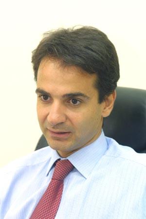 Διορθώσεις της τελευταίας στιγμής για την κινητικότητα υπαλλήλων