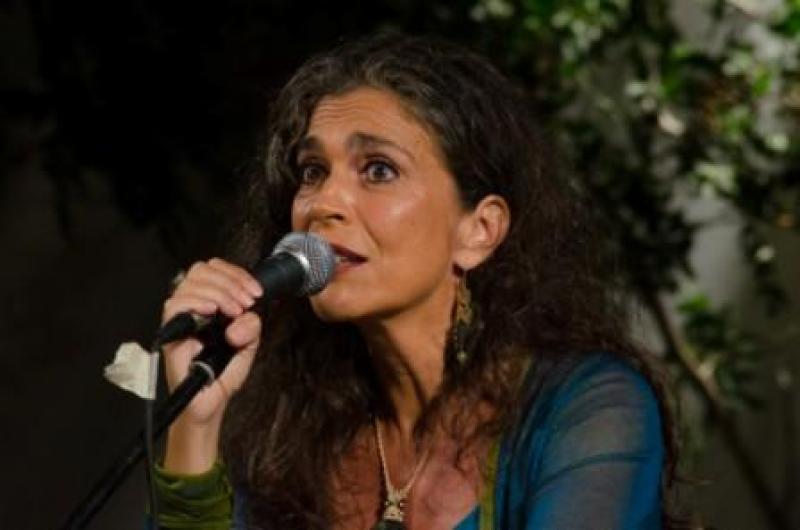 Συναυλία στο νησί του Αγίου Αχιλλείου: Η Σαβίνα Γιαννάτου και ο Ευγένιος Βούλγαρης συνομιλούν με το θεϊκό υπό το βλέμμα του Παζολίνι