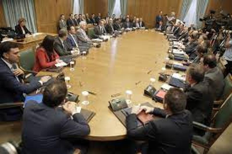 Το υπουργικό συμβούλιο των χρεών 11,4 εκ € στις τράπεζες. Πρωταθλητές οι Πλακιωτάκης και Μηταράκης με πάνω απο 1 εκ έκαστος