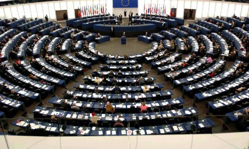Καταχειροκροτήθηκε στο Ευρωπαϊκό κοινοβούλιο απο το ΕΛΚ και του σοσιαλδημοκράτες η συμφωνία Ελλαδας FYROM για το όνομα