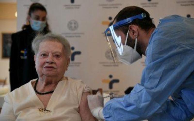 Ξεκινούν οι εμβολιασμοί ατόμων άνω των 85 ετών- Βοήθεια από το Δήμο Κοζάνης στη μετακίνηση προς τα εμβολιαστικά κέντρα