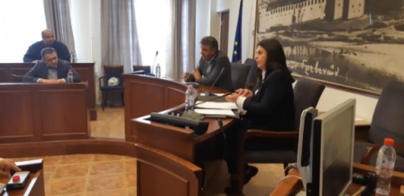 Την αναλογική κατανομή προσφύγων στην δυτική Μακεδονία ζήτησε ο δήμαρχος Γρεβενών κατα την διάρκεια του έκτακτου δημοτικού συμβουλίου